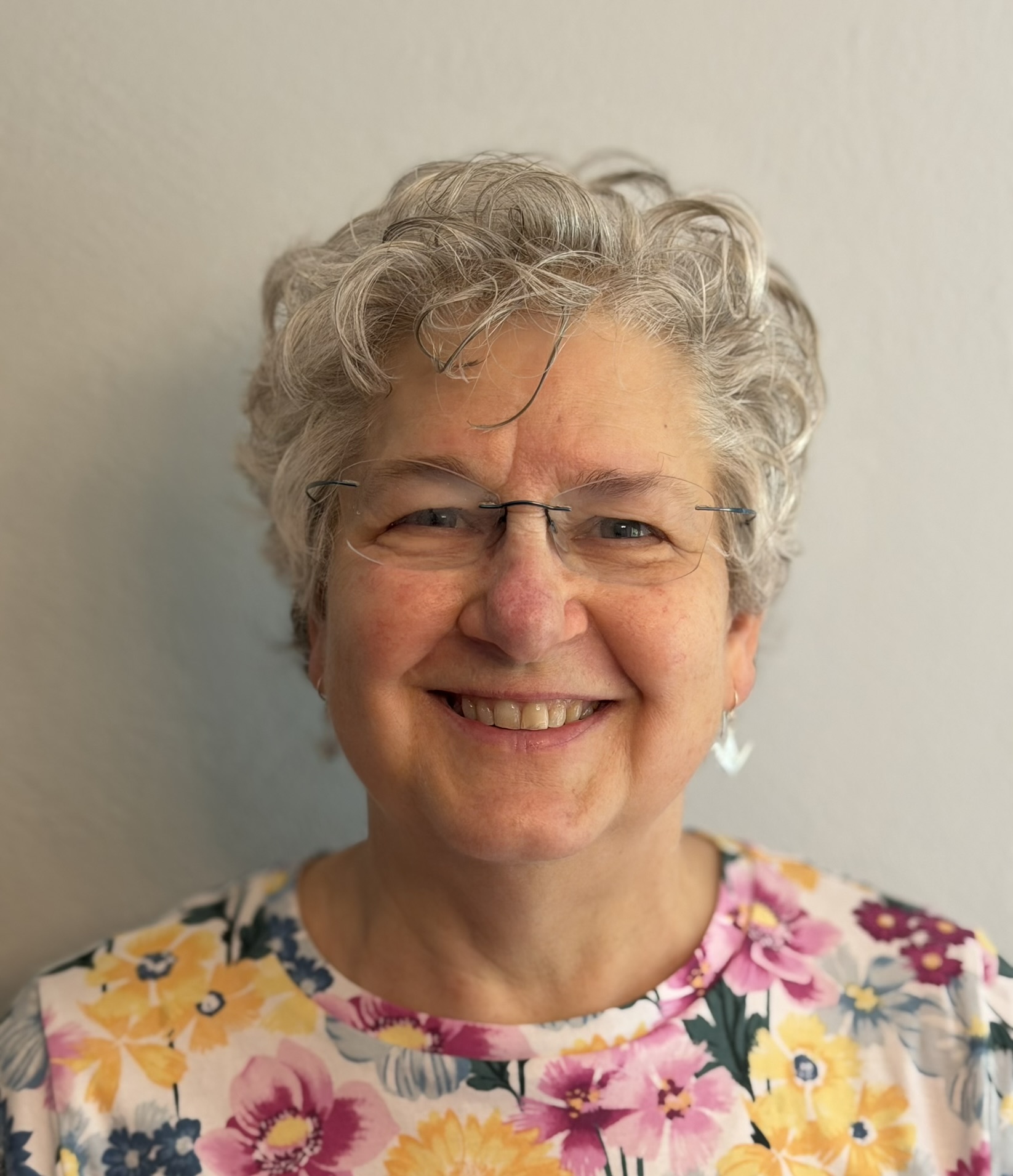 headshot Lynn Haynes